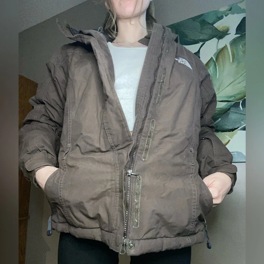 The North Face 550 winter coat - Picture 6 of 7
